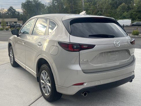 Used 2024 MAZDA CX-5 AWD 2.5 S w/ Select Package image 4