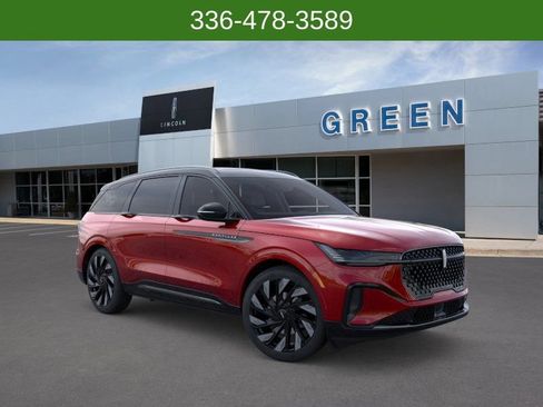 New 2026 Lincoln Nautilus Reserve w/ Jet Appearance Package AWD/4WD image 7