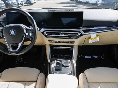 Used 2024 BMW 330e image 12