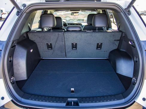 New 2026 GMC Terrain AT4 AWD/4WD image 10