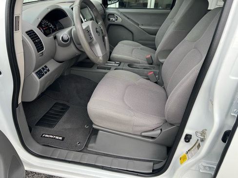 Used 2019 Nissan Frontier SV AWD/4WD image 10
