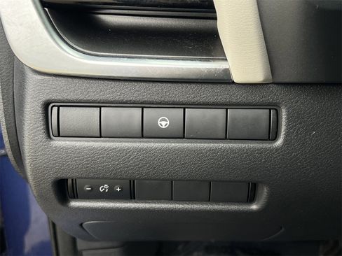 Certified 2021 Nissan Rogue SV image 14