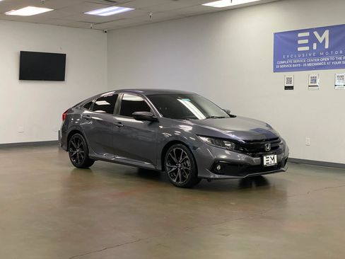 Used 2020 Honda Civic Sport image 2
