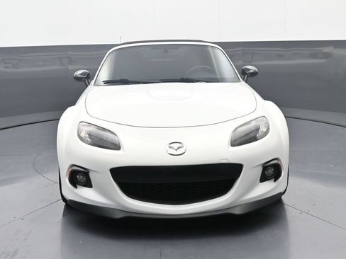 Used 2015 MAZDA MX-5 Miata Club RWD image 2