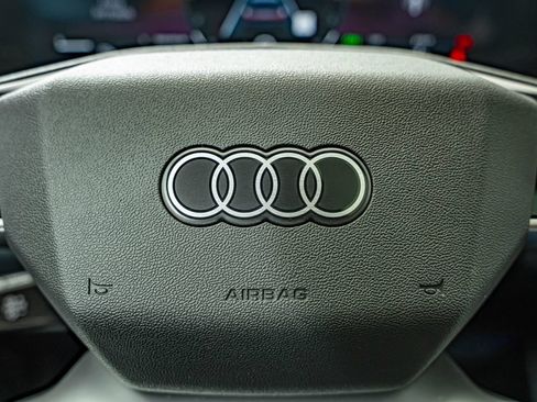 Certified 2025 Audi Q5 Premium Plus w/ Premium Plus AWD/4WD image 20