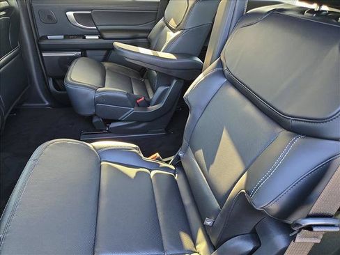 New 2027 Ford Expedition Platinum w/ Stealth Appearance Package AWD/4WD image 16