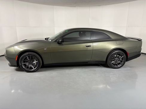New 2026 Dodge Charger Scat Pack w/ Blacktop Package AWD/4WD image 5