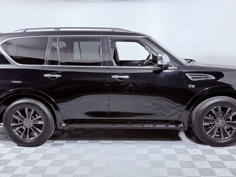 Used 2019 Nissan Armada Platinum image 2
