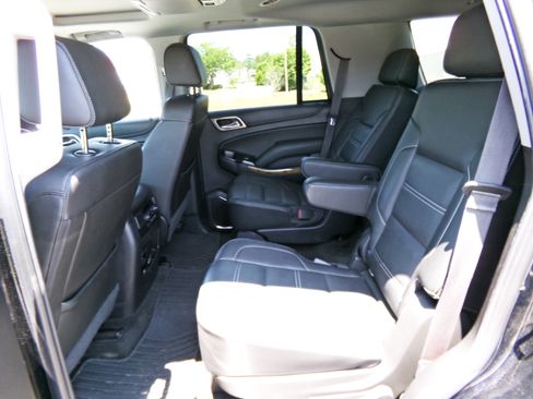 Used 2017 GMC Yukon Denali w/ Open Road Package AWD/4WD image 16