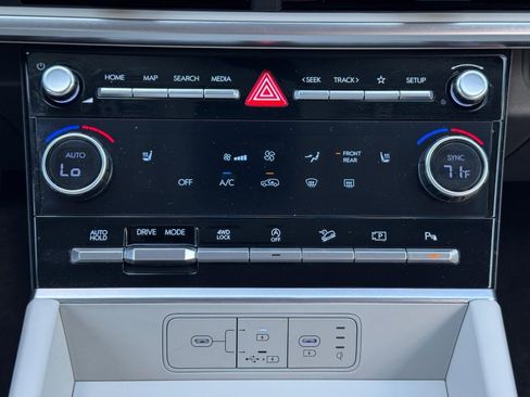 Used 2026 Hyundai Santa Fe SEL AWD/4WD image 16