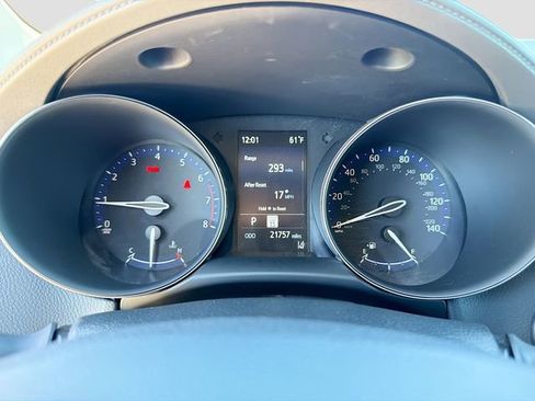 Used 2022 Toyota C-HR Limited image 36