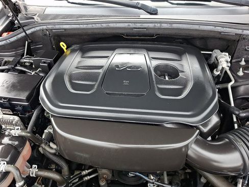 Used 2019 Jeep Grand Cherokee Limited image 30