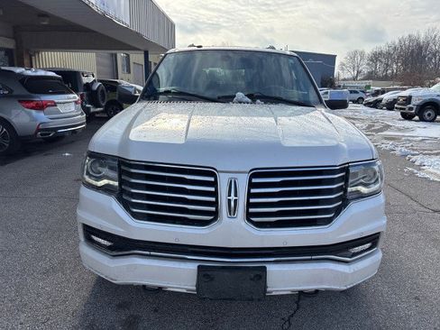 Used 2016 Lincoln Navigator Select image 2