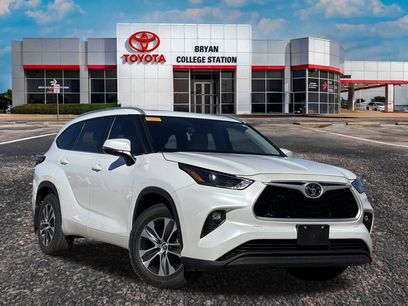 Used 2023 Toyota Highlander XLE