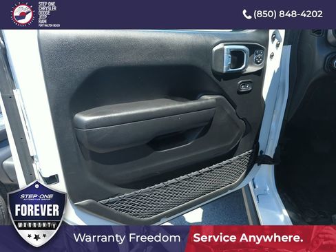 Used 2022 Jeep Wrangler Unlimited Sport AWD/4WD image 13