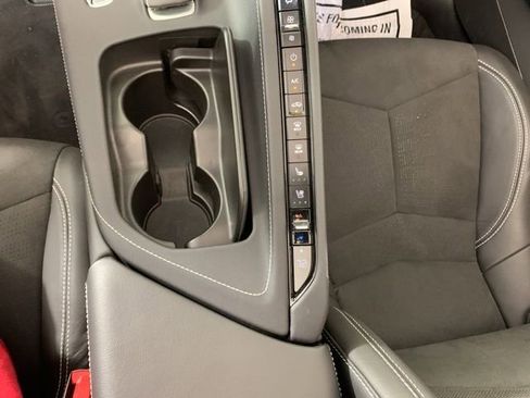 Used 2025 Chevrolet Corvette Z06 image 25