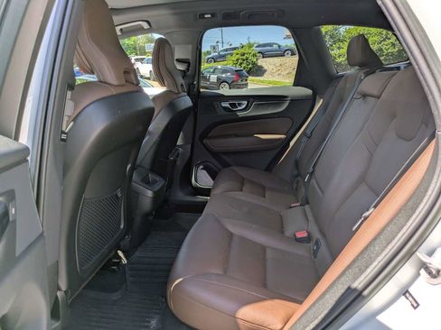 Used 2023 Volvo XC60 B5 Plus w/ Protection Package Premier image 15