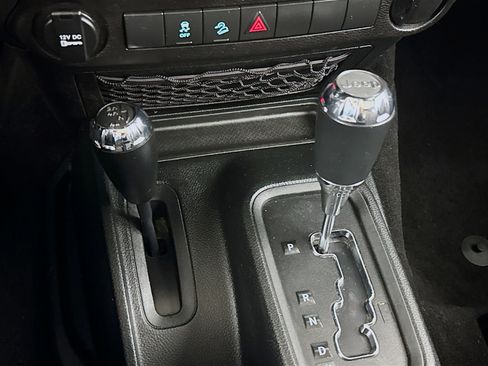 Used 2018 Jeep Wrangler Sport w/ Quick Order Package 24S image 18