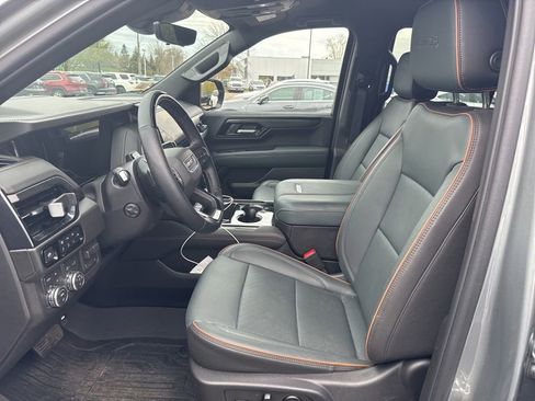 Used 2025 GMC Yukon AT4 w/ Premium Trailering Package AWD/4WD image 18