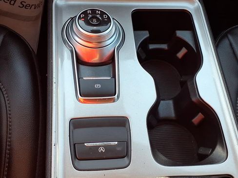 Used 2023 Ford Edge SEL image 19