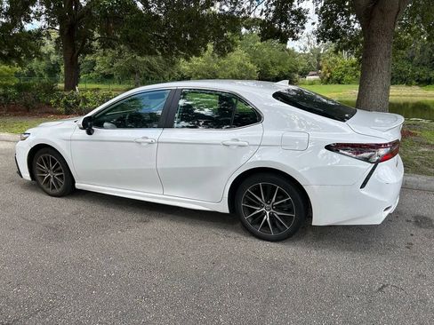 Used 2023 Toyota Camry SE FWD image 4