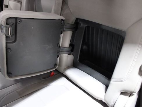 Used 2021 Chevrolet Silverado 2500 LTZ w/ LTZ Convenience Package image 43