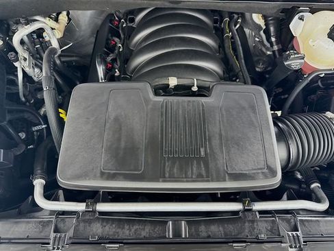 Used 2025 Cadillac Escalade Sport w/ LPO, ONYX Package image 33