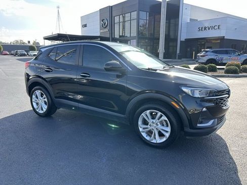 Used 2021 Buick Encore GX Preferred w/ Cold Weather Comfort Package image 1