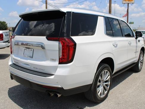 Used 2022 GMC Yukon Denali w/ Denali Ultimate Package AWD/4WD image 5