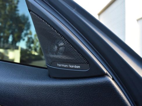 Used 2017 BMW M4 Coupe w/ Competition Package image 7