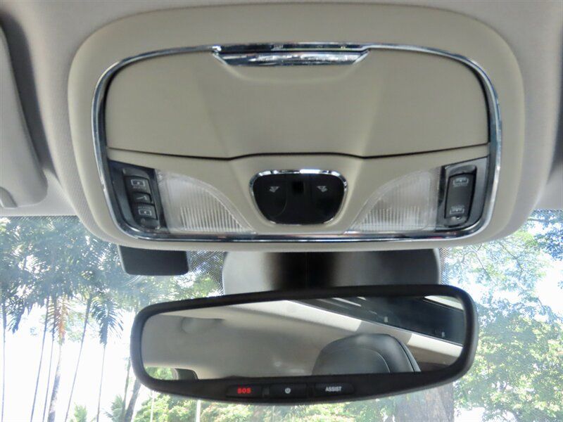 Used 2021 Jeep Cherokee Limited w/ Elite Package FWD image 30