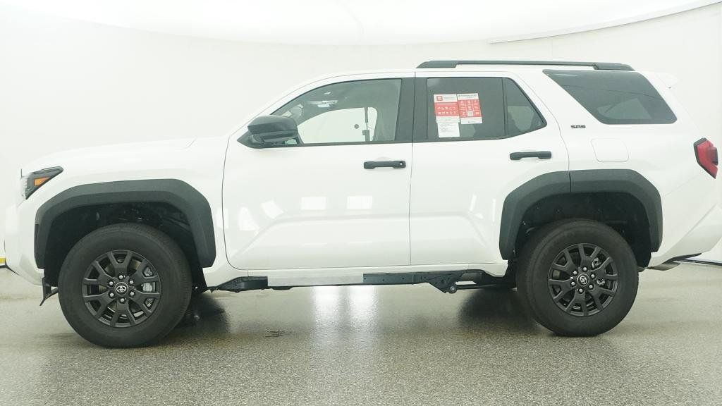 New 2026 Toyota 4Runner SR5 AWD/4WD image 2