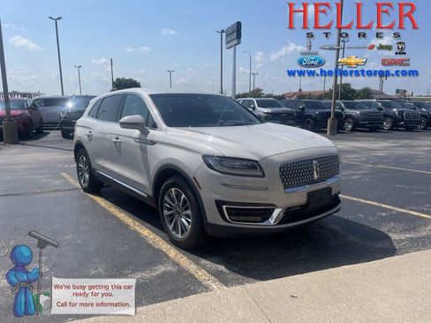 Used 2019 Lincoln Nautilus Select FWD image 1