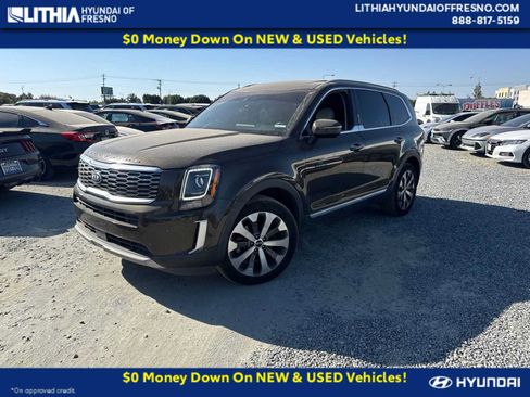 Used 2021 Kia Telluride S FWD image 1