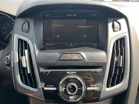 Used 2014 Ford Focus Titanium image 20