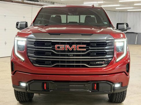 Used 2023 GMC Sierra 1500 AT4 w/ AT4 Premium Package AWD/4WD image 5