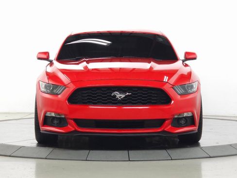 Used 2016 Ford Mustang Premium image 2