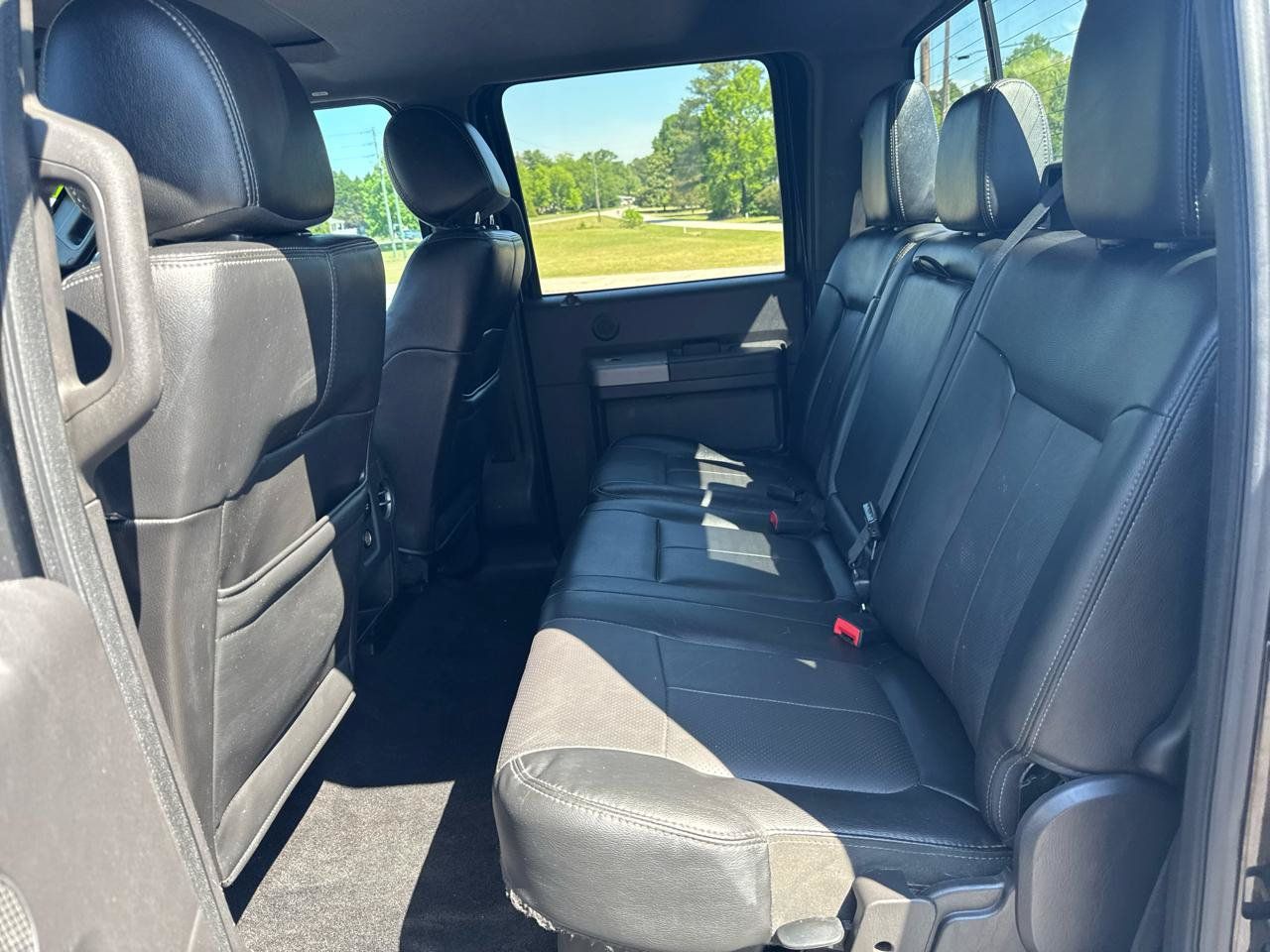 Used 2015 Ford F250 Lariat w/ Lariat Ultimate Package AWD/4WD image 14