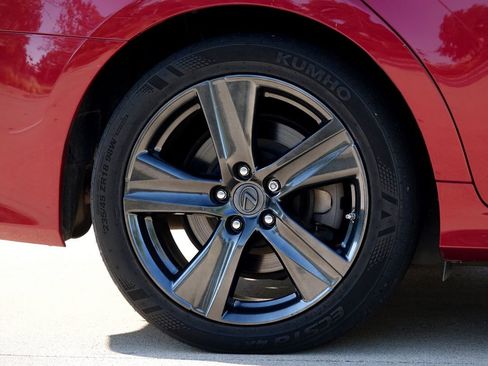 Used 2016 Lexus GS 200t image 28