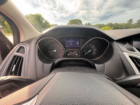 Used 2013 Ford Focus SE FWD image 21