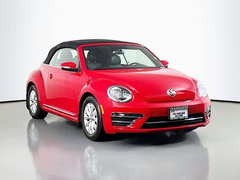 Used 2019 Volkswagen Beetle 2.0T S image 1