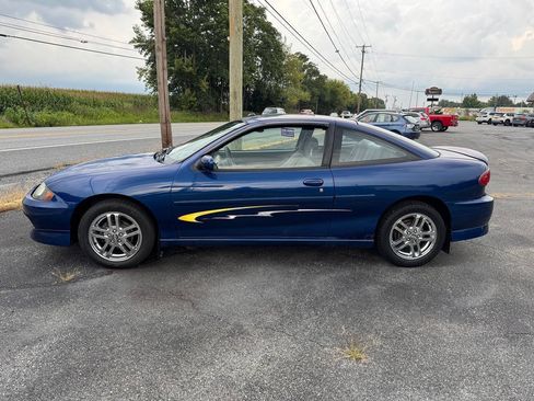 Used 2003 Chevrolet Cavalier LS Sport FWD image 3