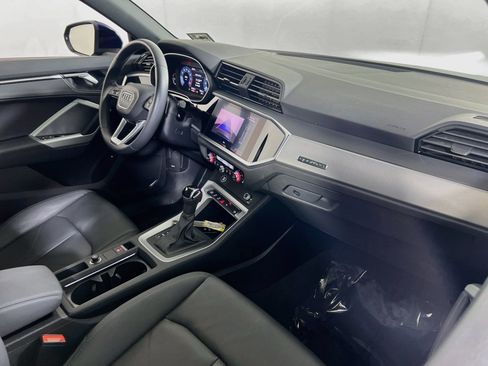 Used 2021 Audi Q3 2.0T Premium w/ Convenience Package AWD/4WD image 28