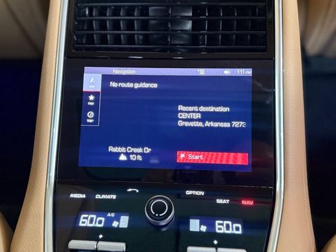 Used 2019 Porsche Panamera RWD image 27