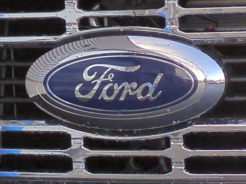 Used 2025 Ford F350 XLT w/ FX4 Off-Road Package image 12