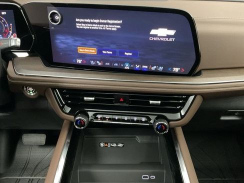 New 2026 Chevrolet Tahoe High Country AWD/4WD image 15