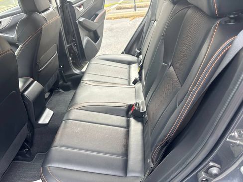 Used 2023 Subaru Crosstrek 2.5i Limited AWD/4WD image 10
