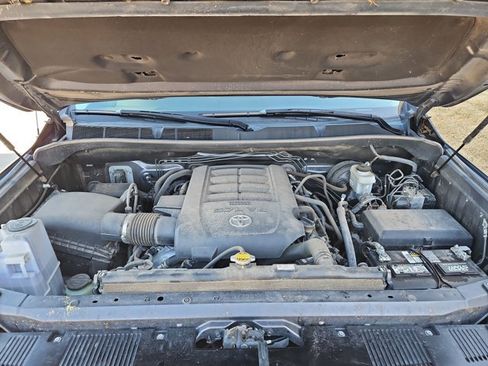 Used 2017 Toyota Tundra SR5 w/ SR5 Upgrade Package image 22