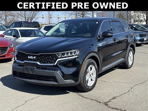 Used 2022 Kia Sorento LX image 5
