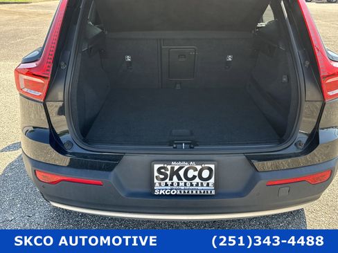 Used 2020 Volvo XC40 T5 Momentum image 20